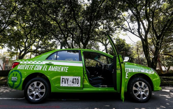 El Gobierno de Medellín ajusta lanzamiento para una convocatoria de taxis eléctricos