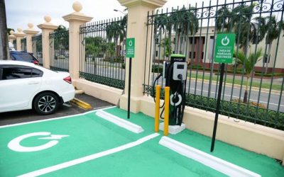 Medidas concretas: Gobierno instala cargadores para vehículos eléctricos en República Dominicana