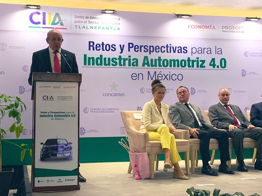 Industriales mexicanos inauguran Centro de Innovación para el sector automotriz