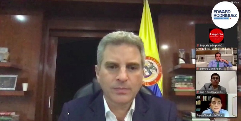 Senadores encuentran una oportunidad ensamblando vehículos eléctricos en Colombia