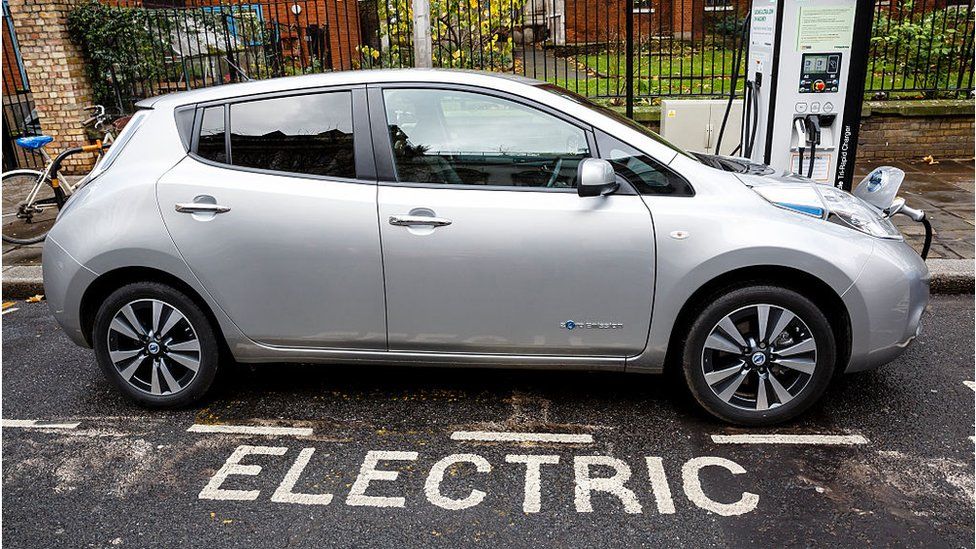 Electric car charging prices «must be fair» say MPs