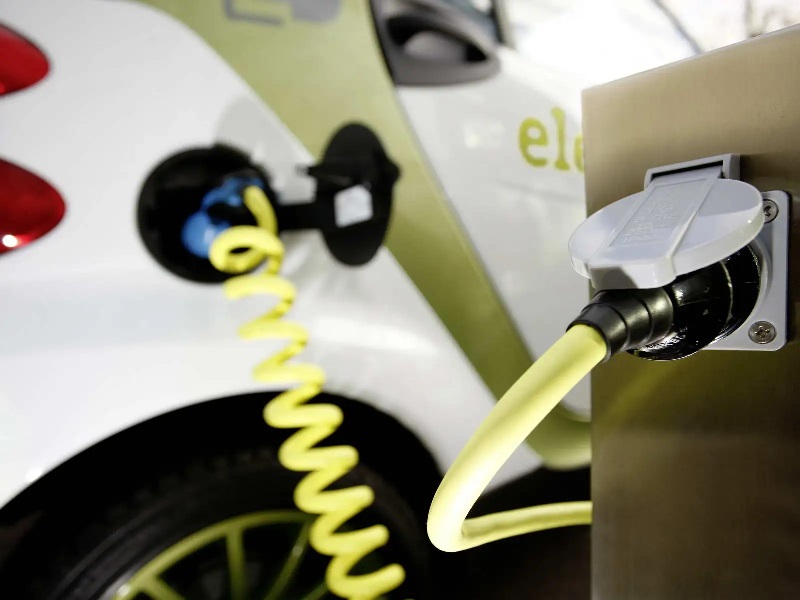 El detalle de las tarifas de recarga rápida de vehículos eléctricos en España