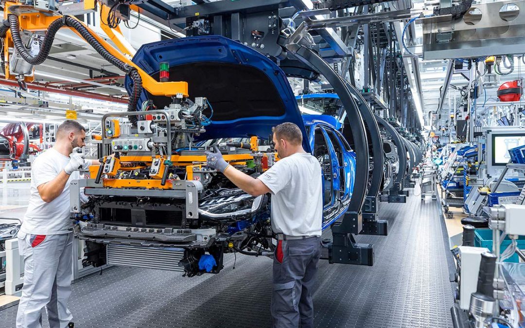 Un millón y medio de empleos se generarían por fabricar coches eléctricos en España