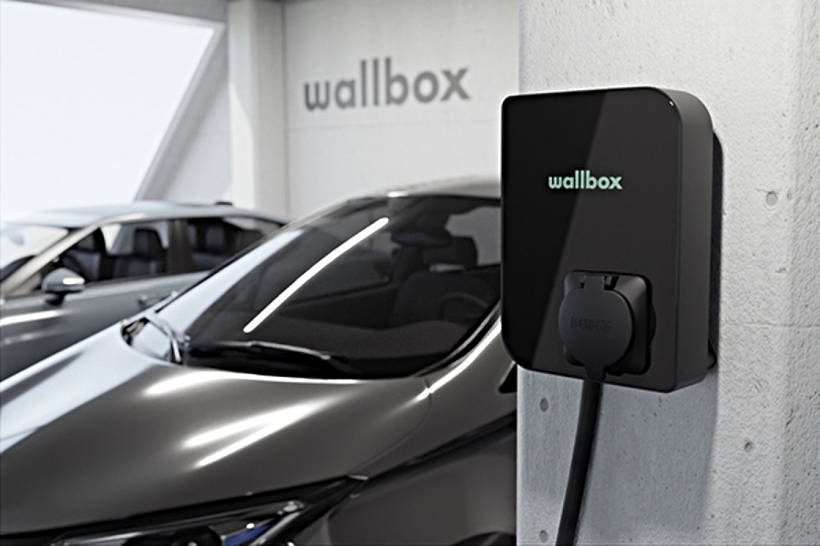 Wallbox gana mercado para su cargador estrella aliándose con Napa Auto Parts