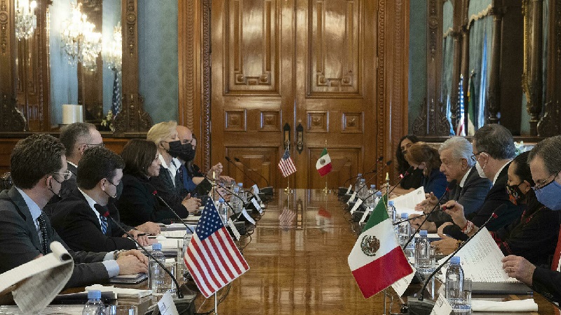Se reúnen autoridades de México y Estados Unidos para potenciar la electromovilidad