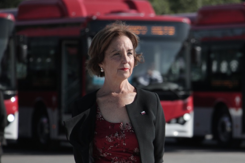Más buses eléctricos e hidrógeno verde: La palabra de Gloria Hutt sobre licitaciones postpandemia