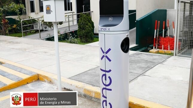 El Gobierno peruano ahora tiene su propia estación de carga para vehículos eléctricos