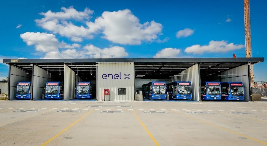 Más inversiones: Enel triplicará los buses eléctricos y puntos de carga ya existentes en Latinoamérica