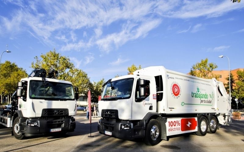 Renault Trucks entrega el primer camión 100% eléctrico para recoger residuos