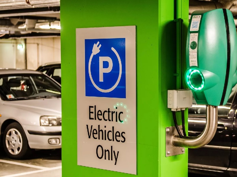 Estados Unidos implementa una oficina dedicada a la red de carga para vehículos eléctricos