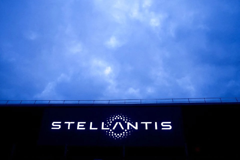 Va por todo: Stellantis aspira a alcanzar el liderazgo de Tesla en venta de vehículos eléctricos