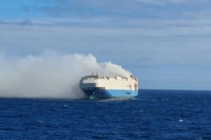 El operador del barco que se incendió en alta mar prohíbe vehículos eléctricos a bordo