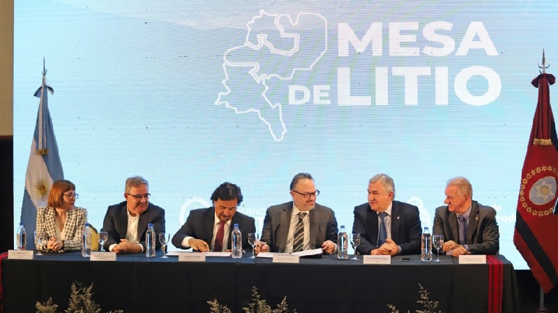Gobernadores «garantizan el acompañamiento» a la ley de electromovilidad de Argentina