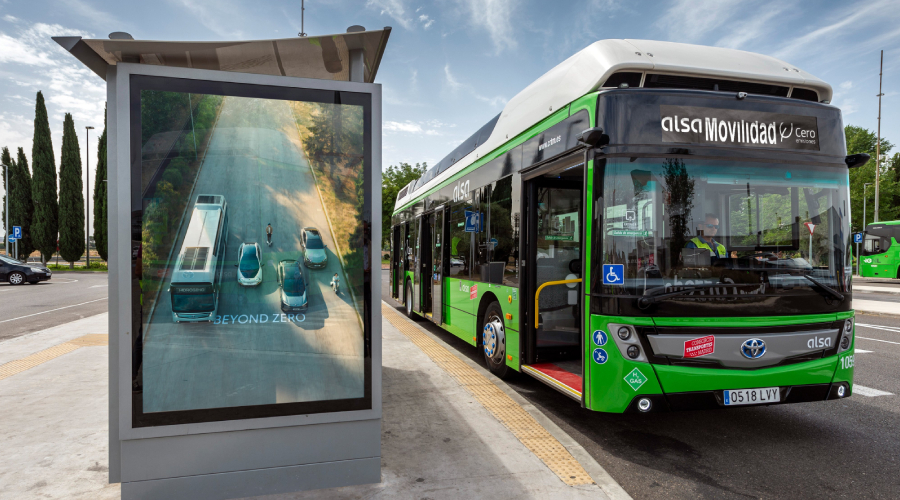 Alsa muestra su estrategia a futuro con el primer bus a hidrógeno verde de Toyota