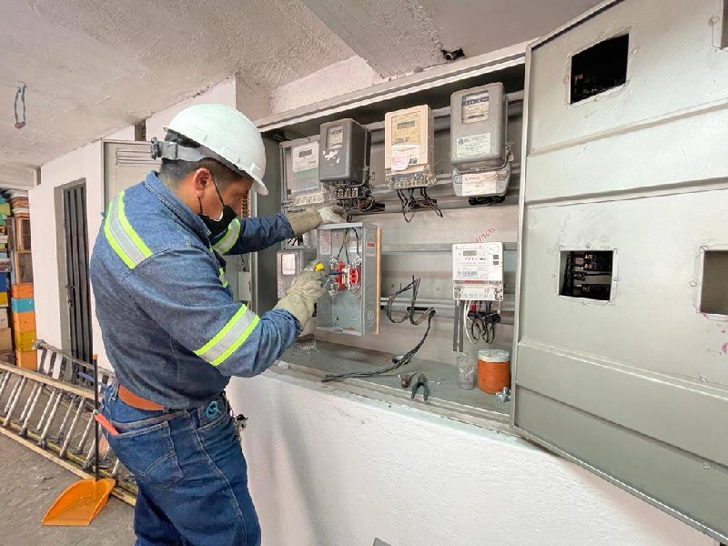 Empresa Eléctrica Quito instaló 50 medidores de carga para vehículos eléctricos