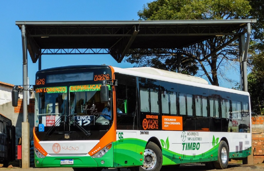 Única operadora con buses eléctricos en Paraguay amplía flota con 20 unidades más