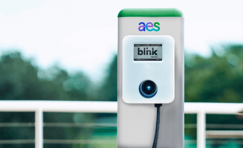 Alianza clave: AES El Salvador y Blink Charging anuncian 50 electrolineras de carga media y rápida