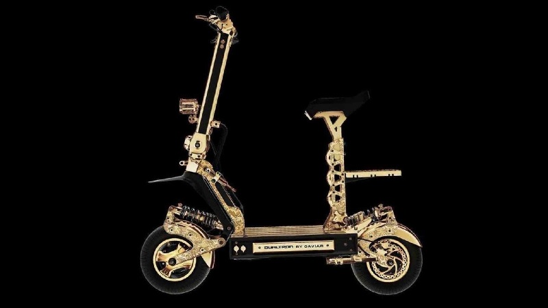 En detalle, los lujos del scooter eléctrico que cuesta USD 49.000 y sorprende al mercado