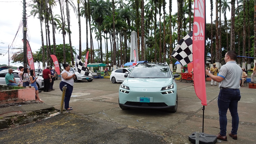 La hazaña de 30 vehículos eléctricos que cruzaron Costa Rica desde el Atlántico al Pacífico