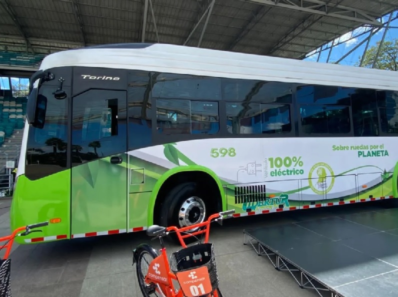 Con nueva flota de buses eléctricos Compensar moviliza sin costo más de 700 mil usuarios en Colombia