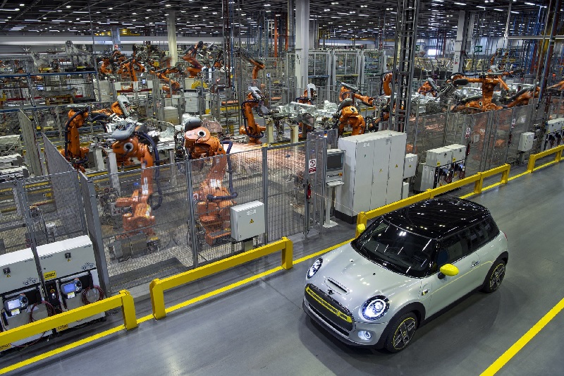 BMW traslada producción de vehículos eléctricos MINI de Reino Unido a China y Alemania
