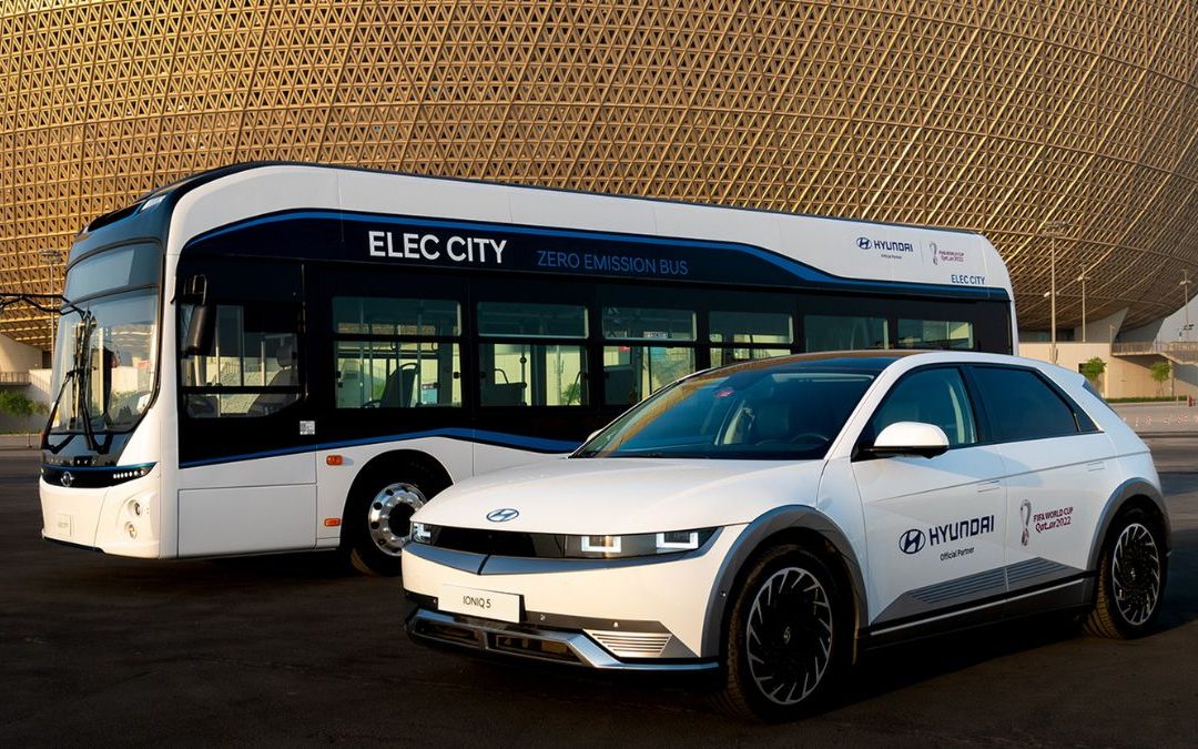 A 20 días del Mundial: Estos son los coches y autobuses eléctricos de Hyundai que se verán en Qatar