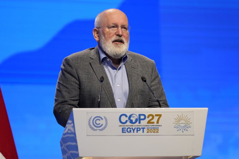 And transport? Fossil fuels absent in first cover document at COP27