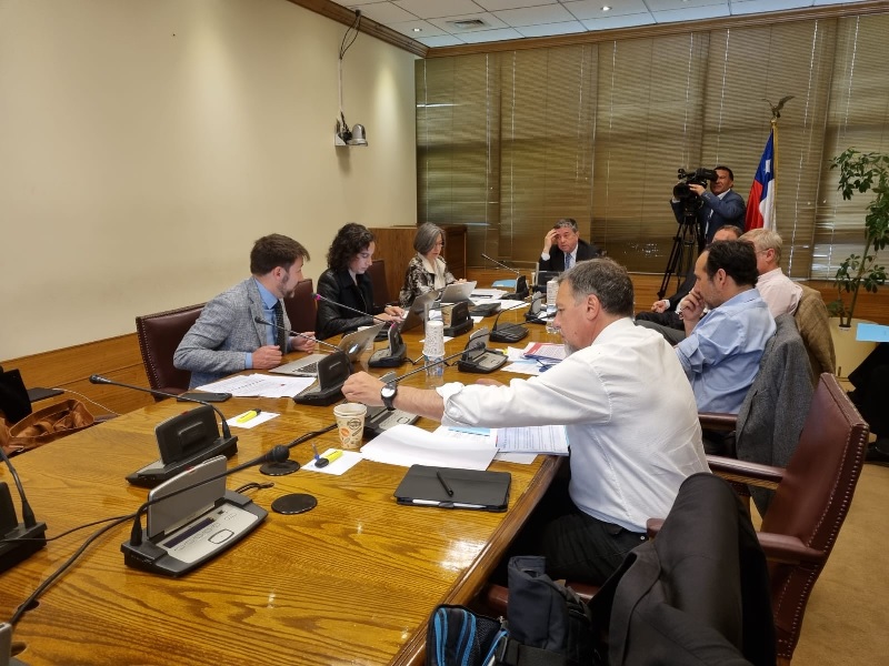 La solicitud de la Comisión de Hacienda a Gobierno tras sanción de ley de electromovilidad en Chile
