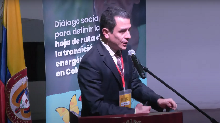 Gómez: “Hay que considerar tiempos factibles de cambio para la transición energética del transporte”