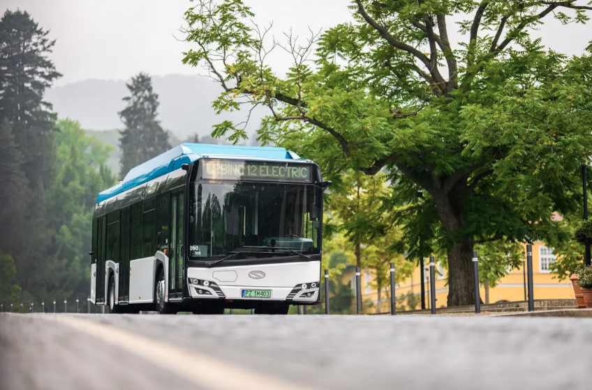 Solaris suministrará 32 autobuses eléctricos e híbridos a Torrevieja