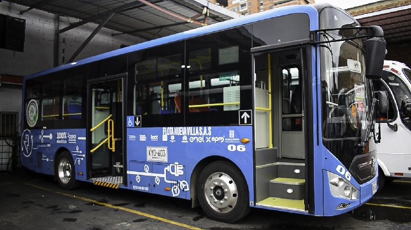 Estos son los resultados del bus eléctrico que recorre Medellín: “Es una gran apuesta”