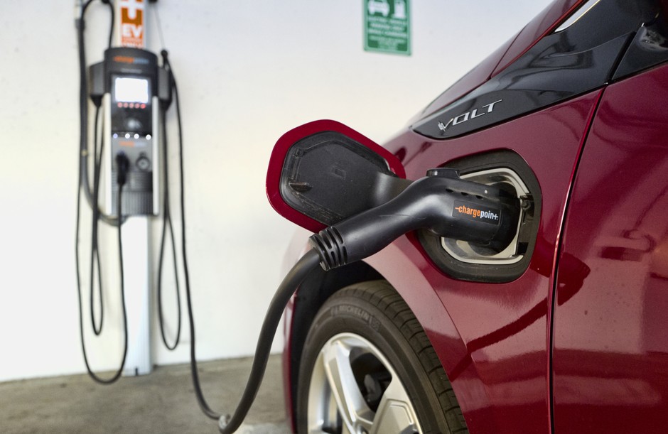 BEI da un crédito de 300 millones a ALD para vehículos eléctricos