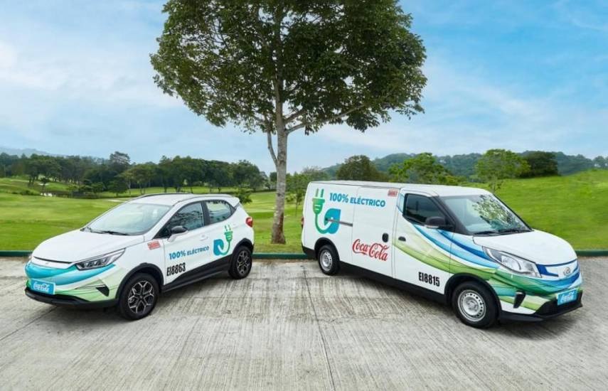 Coca-Cola FEMSA Panamá introduce vehículos eléctricos en su flota de distribución