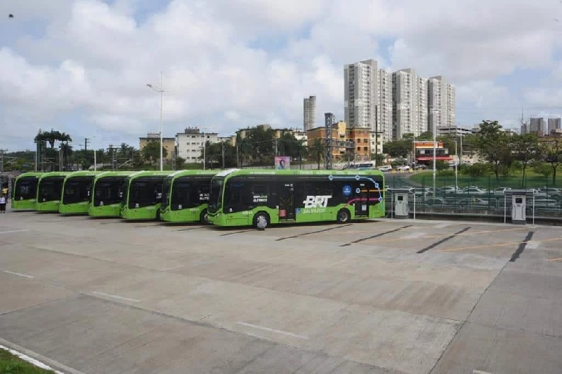 Salvador inaugura maior terminal de recarga para ônibus elétricos do país