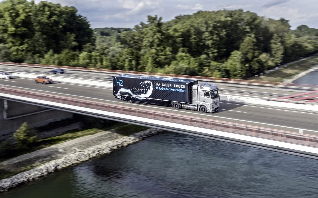 Daimler Truck: Mercedes-Benz supera los 1.000 kilómetros con hidrógeno líquido