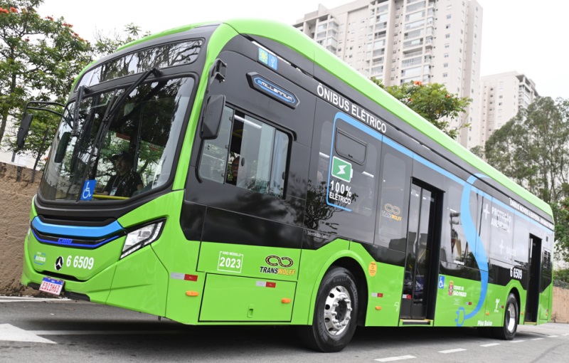 50 unidades. Mercedes-Benz produz ônibus elétricos em série na sua moderna Fábrica 4.0 de São Bernardo do Campo e inicia entregas aos clientes