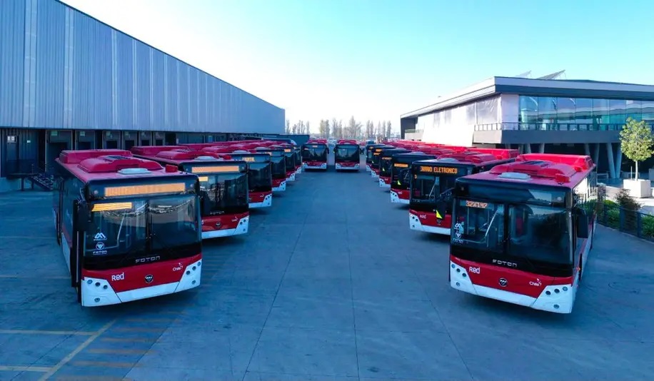 Financiación millonaria. BID Invest impulsa en Chile la segunda mayor flota de buses eléctricos del mundo
