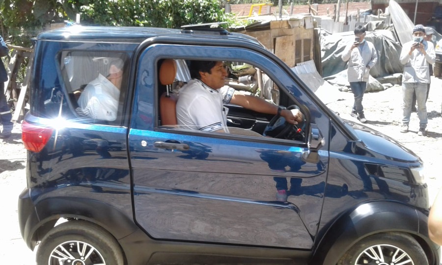 Alianza público-privada. Evo Morales plantea ensamblar vehículos 100% eléctricos para reducir la subvención