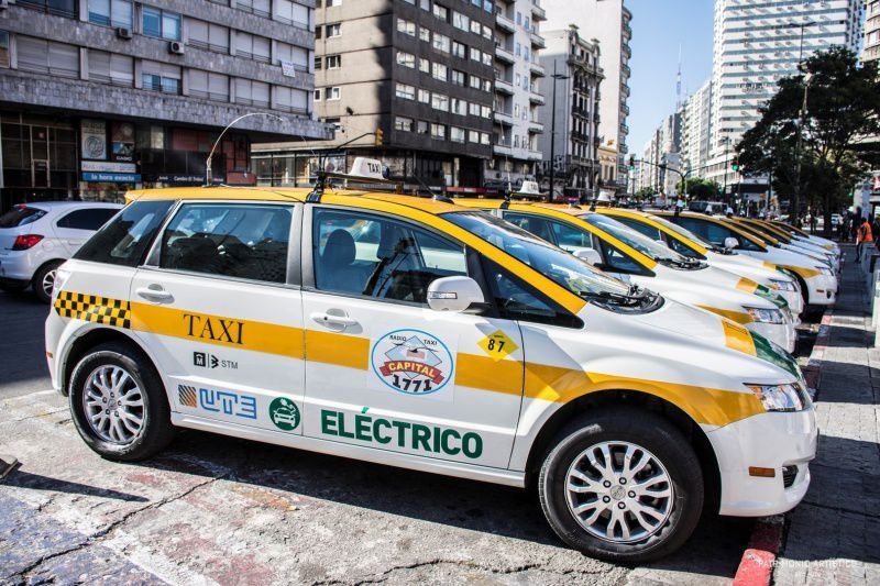 País por país. Estos son 7 de los planes de taxis eléctricos pensados para Latinoamérica
