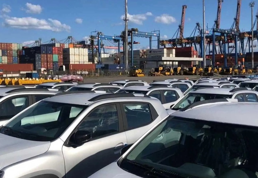 Huelga afecta las importaciones de vehículos híbridos y eléctricos en Brasil