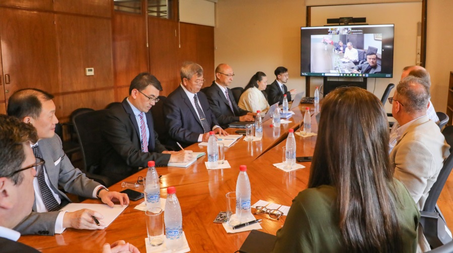 Mercado local y exportaciones. Empresa taiwanesa presenta proyecto para fabricar buses eléctricos en Paraguay