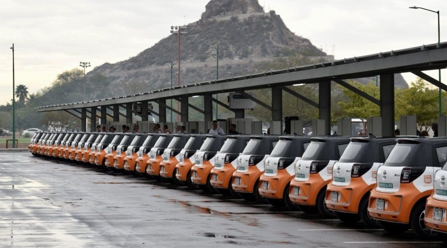 30 cargadores más. Hermosillo inaugura «primera electrolinera pública gratuita» e innova con 29 vehículos eléctricos