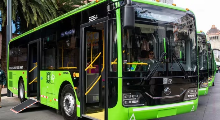 Anuncian licitación para sumar 50 nuevos buses eléctricos a la Ciudad de México