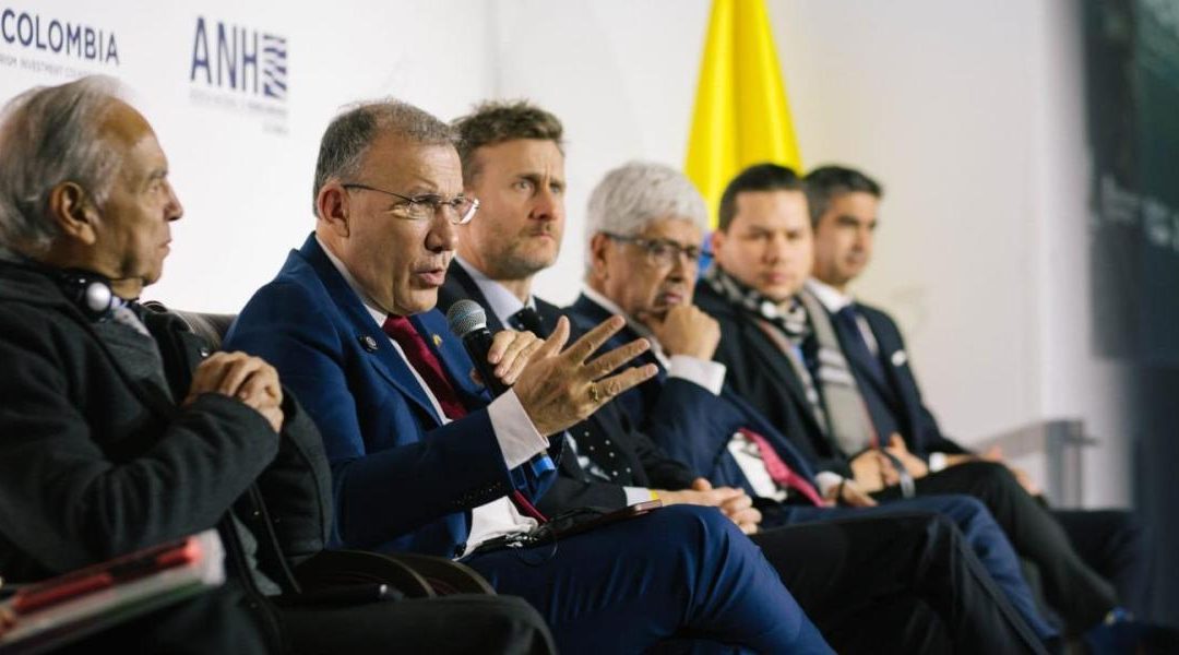 Hay lugar para transporte. Colombia busca en Londres «socios estratégicos» para invertir en hidrógeno verde